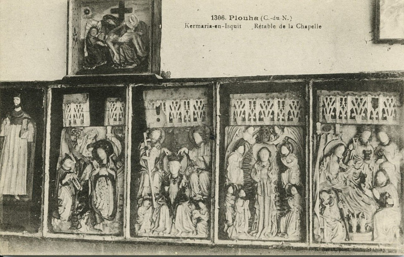 Carte postale ancienne Plouha - Kermaria-en-Isquit retable de la Chapelle à Plouha