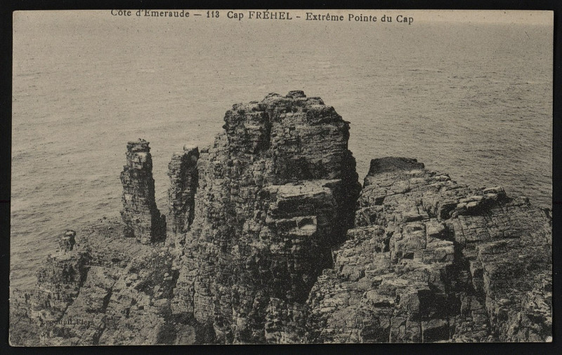Carte postale ancienne Plévenon - Extrême pointe du cap à Plévenon
