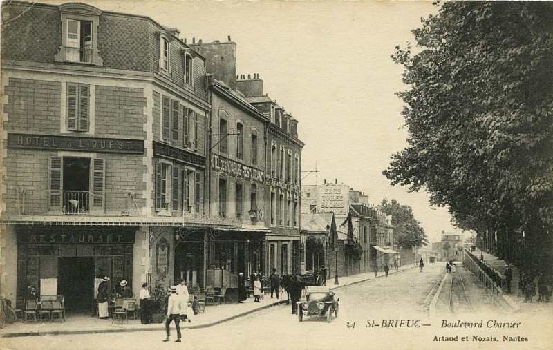 Carte postale ancienne Saint-Brieuc - Boulevard Charner à Saint-Brieuc