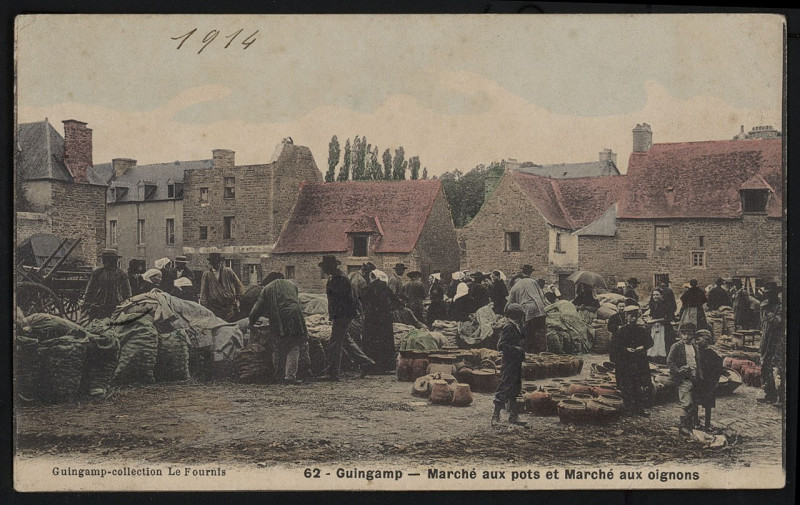Carte postale ancienne Guingamp - Marché aux pots et Marché aux oignons à Guingamp
