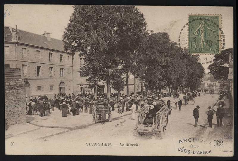 Carte postale ancienne Guingamp - Marché à Guingamp