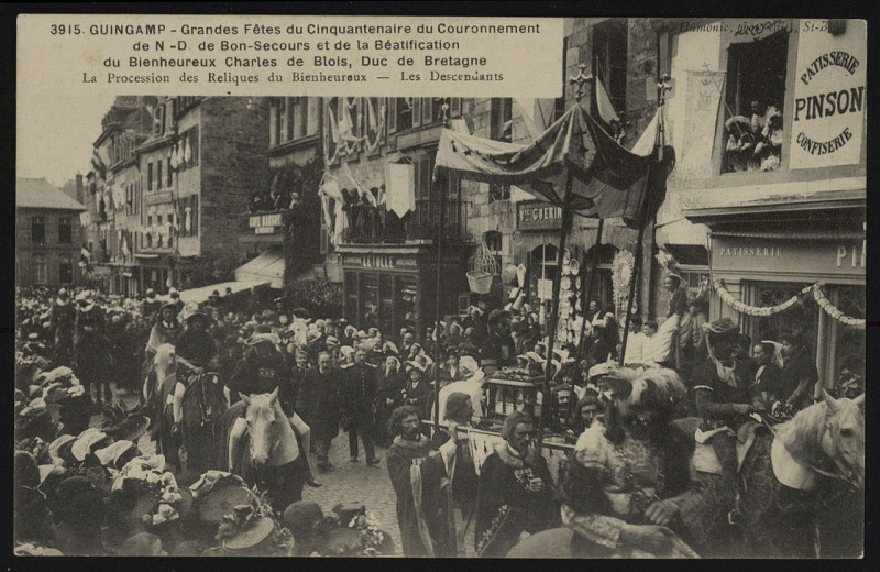 Carte postale ancienne Guingamp - Grandes fêtes du cinquantenaire du couronnement de Notre-Dame-de-Bon-Secours et de la béatification du bienheureux Charles de Blois à Guingamp
