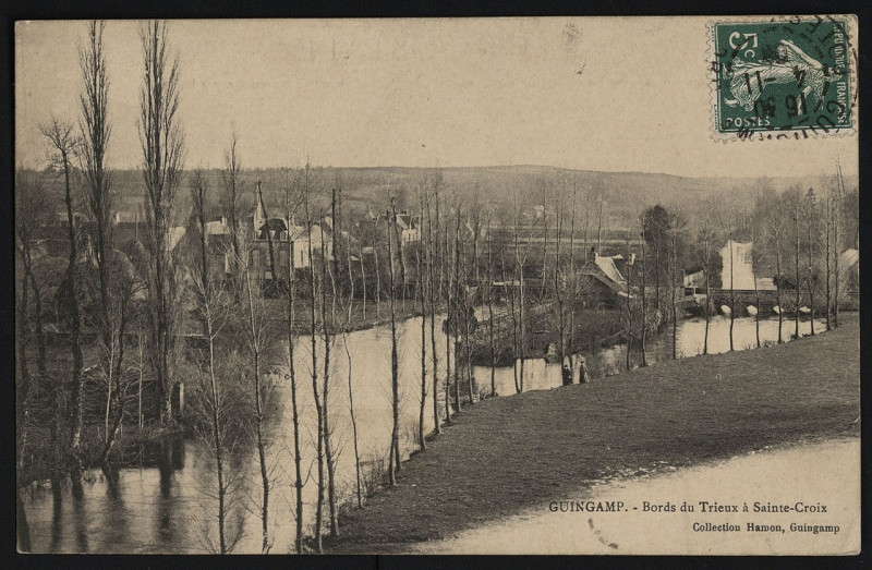 Carte postale ancienne Guingamp - Bords du Trieux à Sainte-Croix. à Guingamp