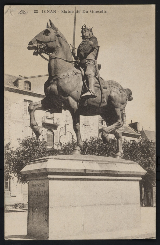 Carte postale ancienne Dinan - Statue de Du Guesclin à Dinan