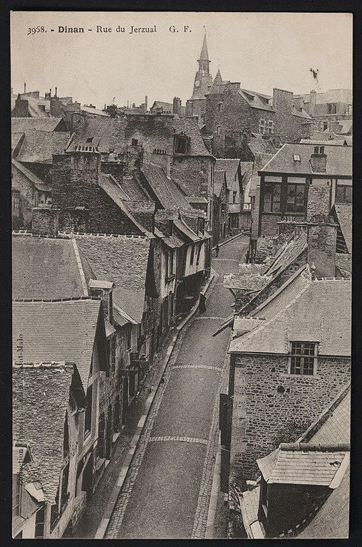 Carte postale ancienne Dinan - Rue du Jerzual à Dinan