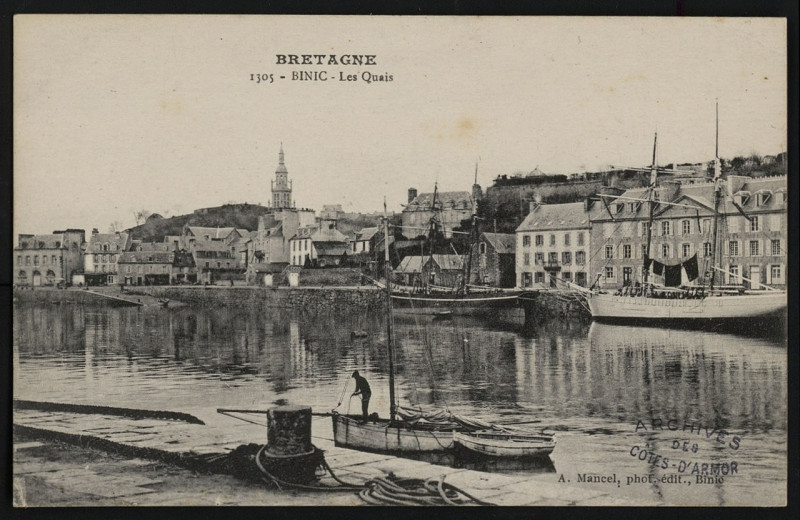 Carte postale ancienne Binic - Quais à Binic-Étables-sur-Mer