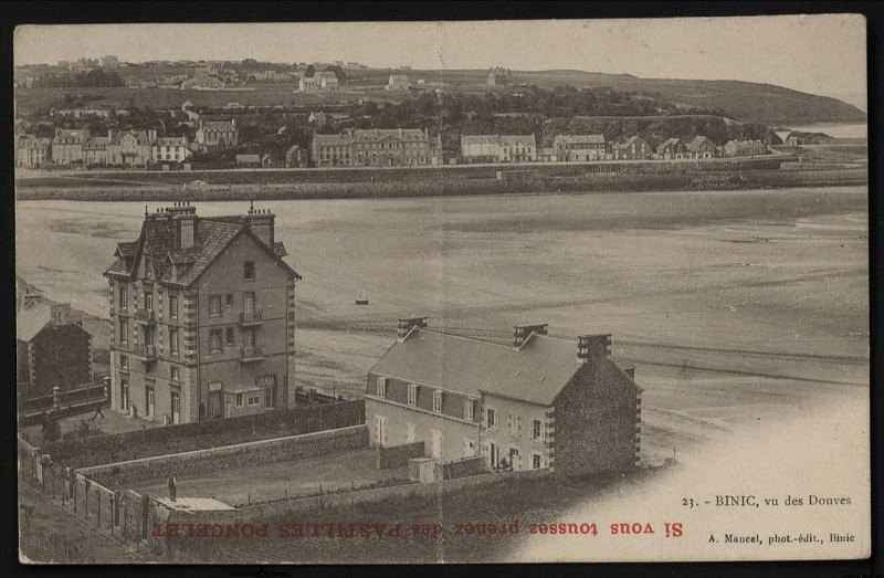Carte postale ancienne Binic - Vu des douves à Binic-Étables-sur-Mer