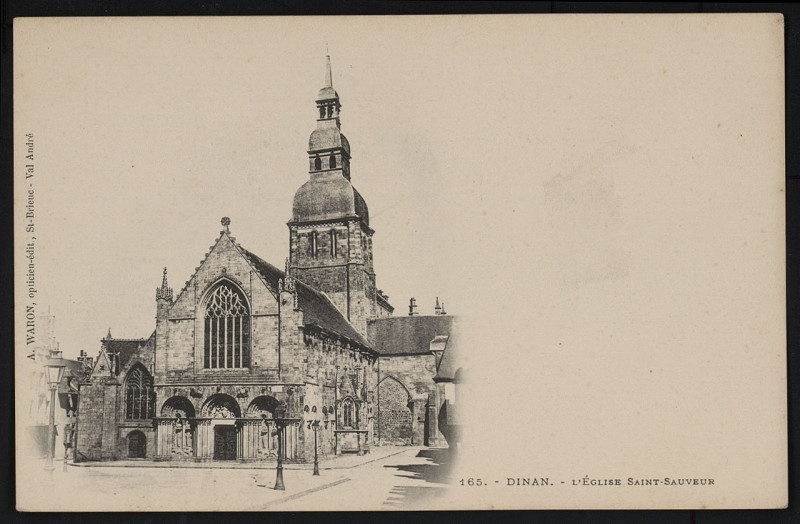 Carte postale ancienne Dinan - Eglise Saint-Sauveur à Dinan