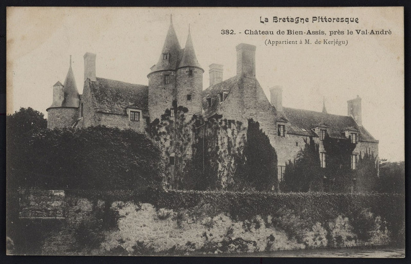 Carte postale ancienne Erquy - Château de Bien-Assis à Erquy