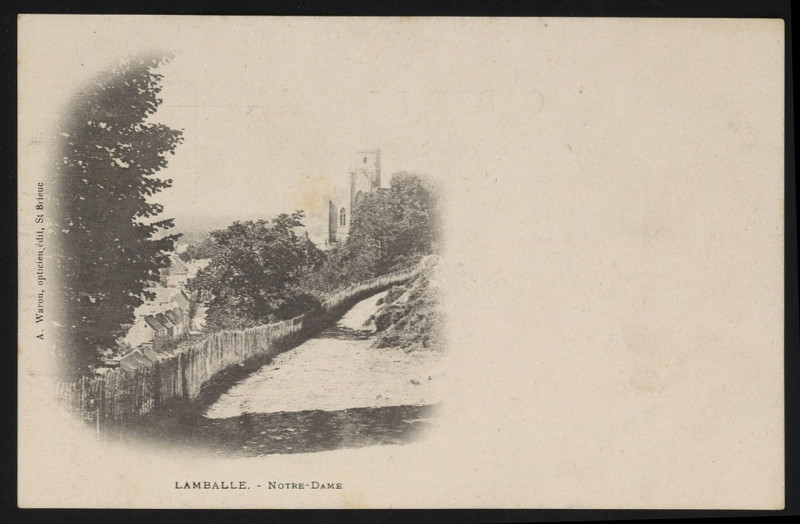 Carte postale ancienne Lamballe - Eglise Notre-Dame à Lamballe-Armor
