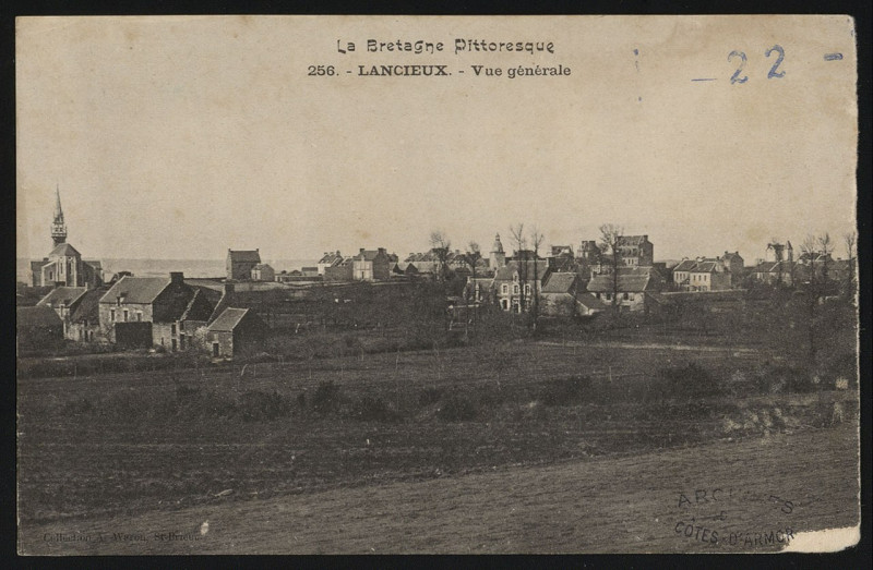 Carte postale ancienne Lancieux - Vue générale à Lancieux