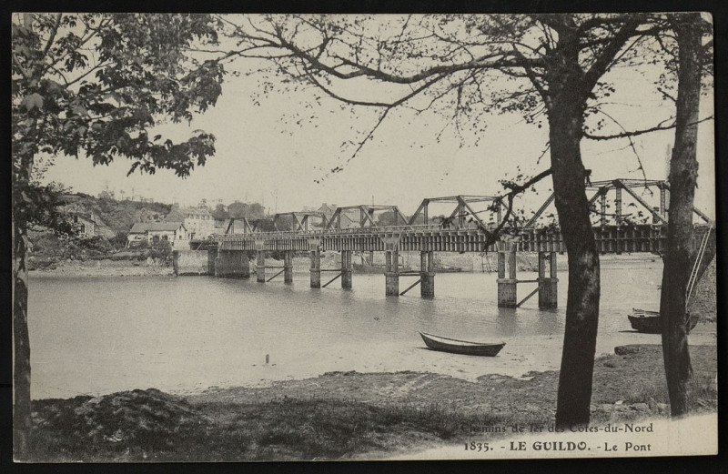Carte postale ancienne Le Guildo - Pont à Saint-Cast-le-Guildo