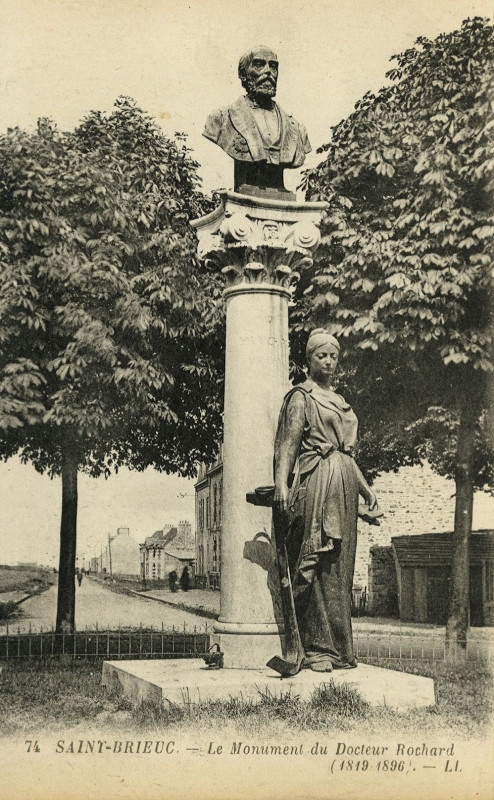 Carte postale ancienne Saint-Brieuc - Monument du docteur Rochard 1819-1896 à Saint-Brieuc