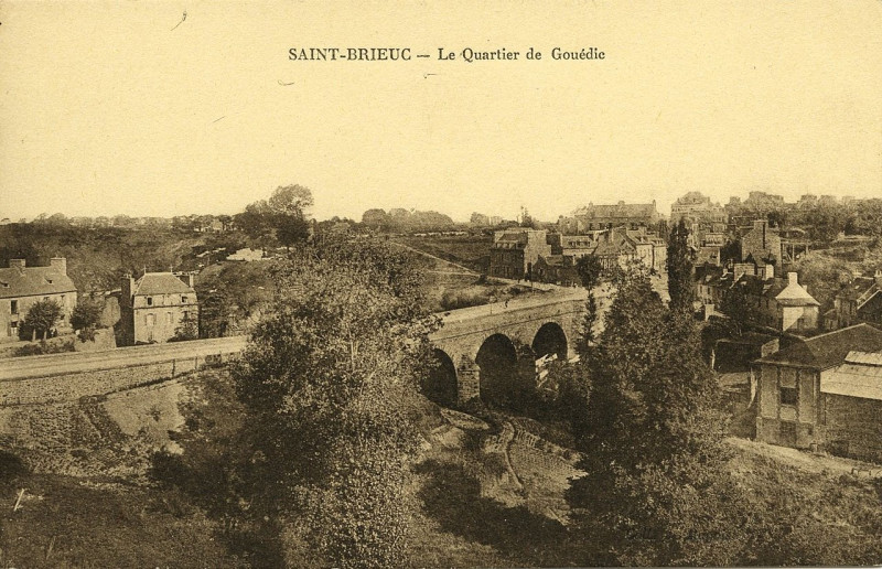 Carte postale ancienne Saint-Brieuc - Quartier de Gouédic à Saint-Brieuc