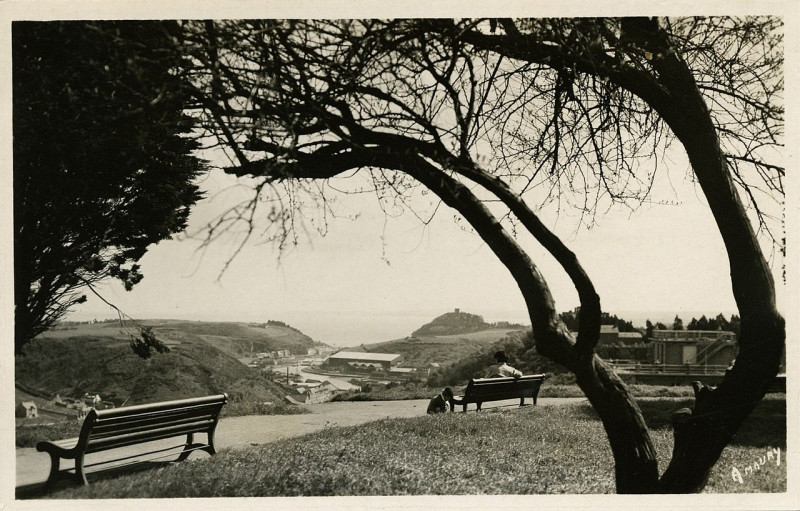 Carte postale ancienne Saint-Brieuc - Tertre Aubé à Saint-Brieuc