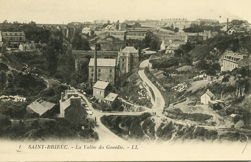 Carte postale ancienne Saint-Brieuc - Vallée du Gouédic à Saint-Brieuc