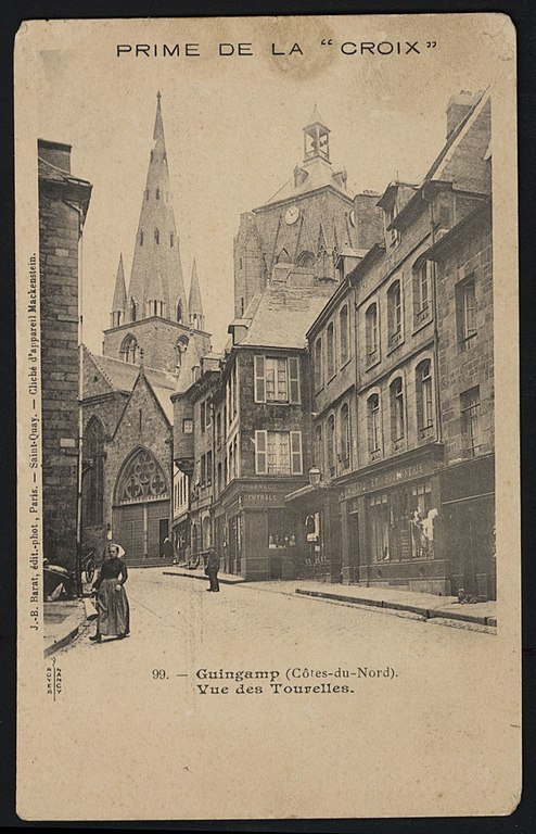 Carte postale ancienne Guingamp - Vue des Tourelles à Guingamp