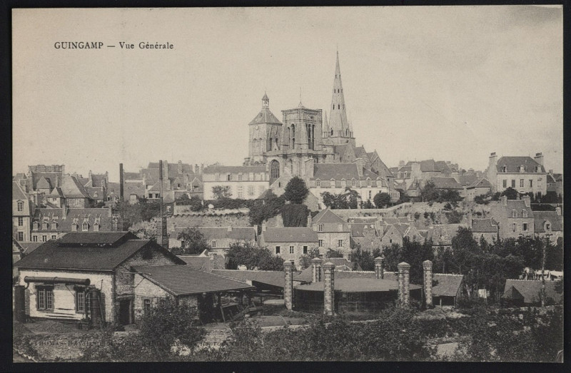 Carte postale ancienne Guingamp - Vue générale à Guingamp