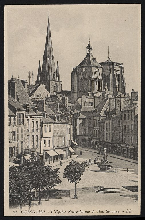 Carte postale ancienne Guingamp - Eglise Notre-Dame de Bon-Secours à Guingamp
