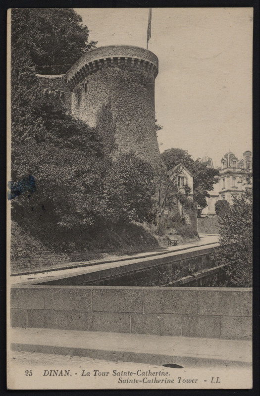 Carte postale ancienne Dinan - Tour Sainte-Catherine à Dinan