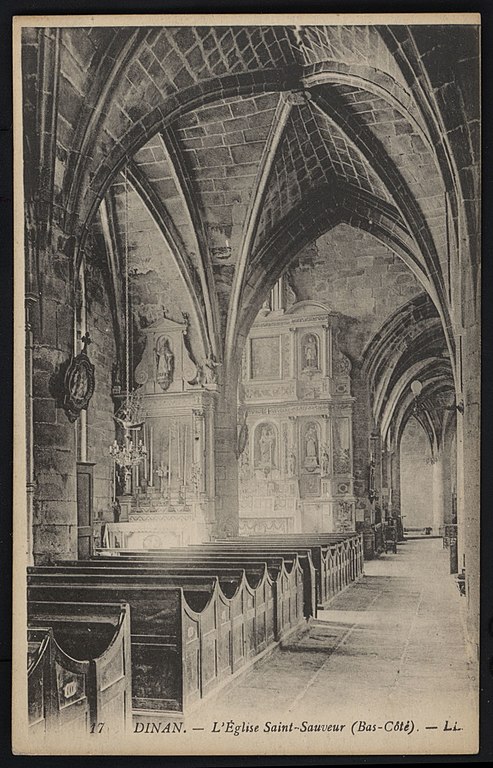 Carte postale ancienne Dinan - Eglise Saint-Sauveur à Dinan