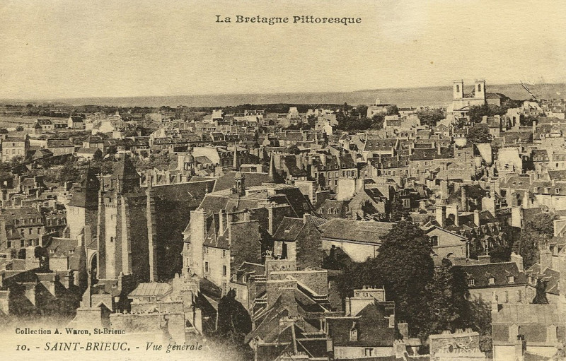 Carte postale ancienne Saint-Brieuc - Vue générale à Saint-Brieuc