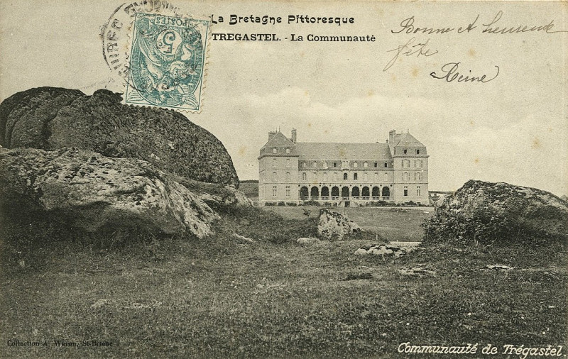 Carte postale ancienne Trégastel - Communauté à Trégastel