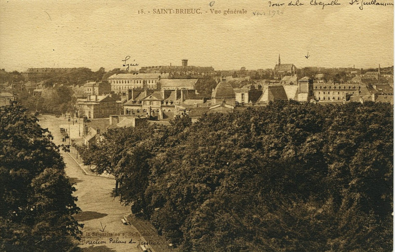 Carte postale ancienne Saint-Brieuc - Vue générale à Saint-Brieuc