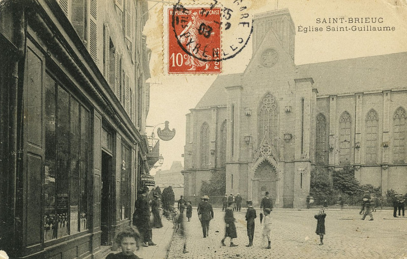 Carte postale ancienne Saint-Brieuc - Eglise Saint-Guillaume à Saint-Brieuc