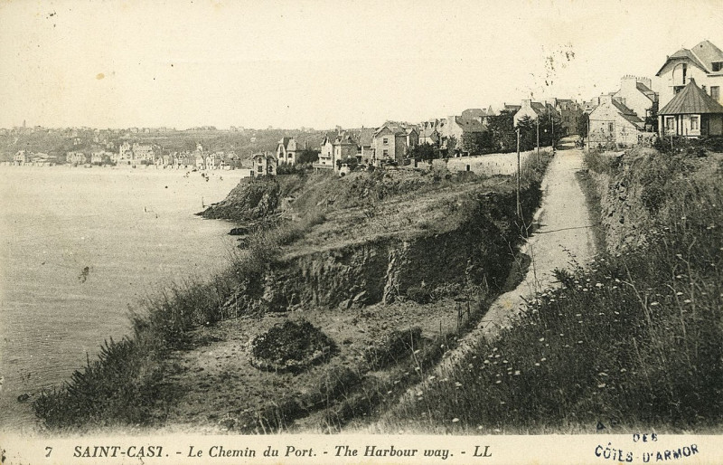 Carte postale ancienne Saint-Cast - Chemin du port harbour way à Saint-Cast-le-Guildo