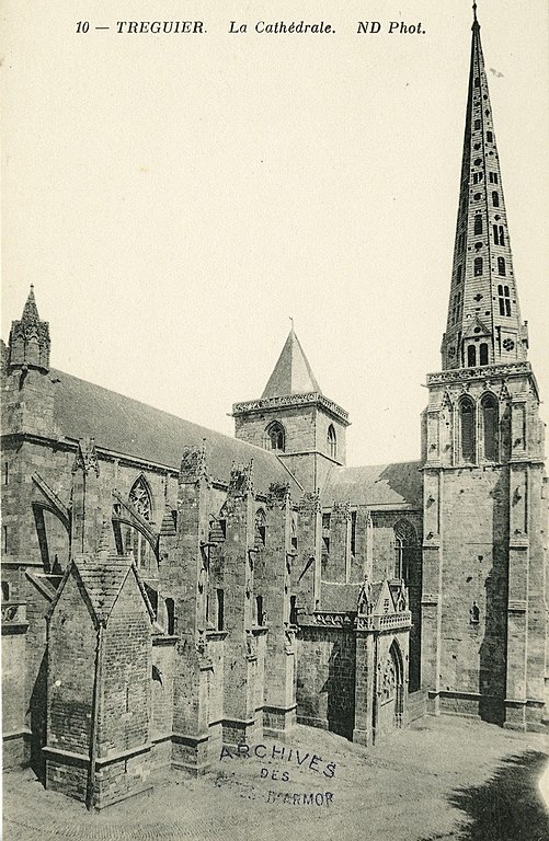 Carte postale ancienne Tréguier - Cathédrale à Tréguier