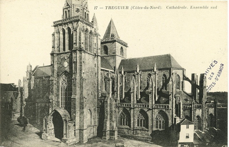 Carte postale ancienne Tréguier - Cathédrale ensemble sud à Tréguier