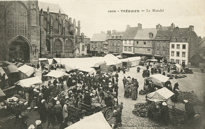 Carte postale ancienne Tréguier - Marché à Tréguier