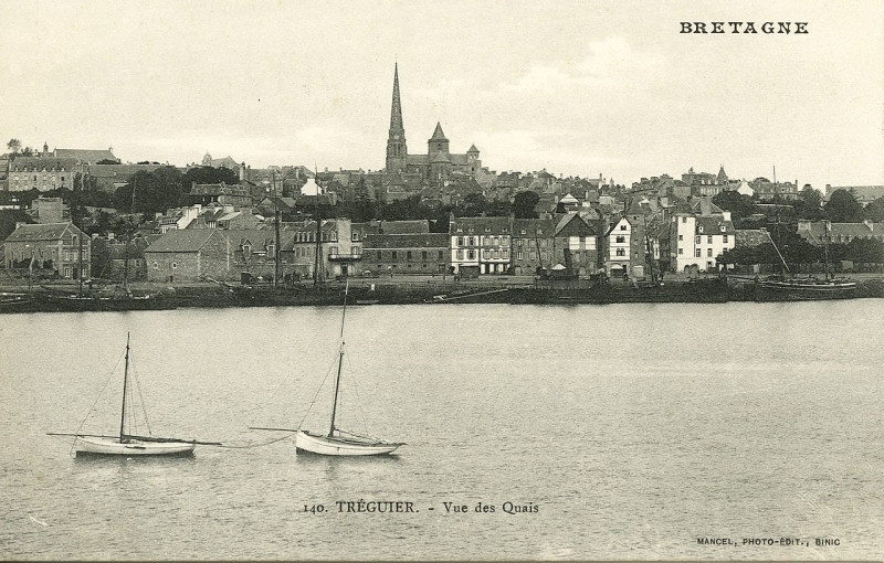 Carte postale ancienne Tréguier - Vue des Quais à Tréguier