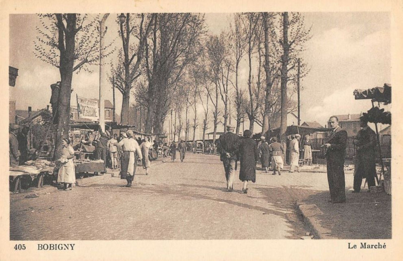 Carte postale ancienne Bobigny.Le marché