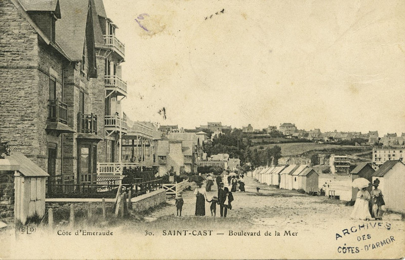 Carte postale ancienne Boulevard de la Mer à Saint-Cast-le-Guildo