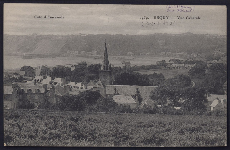 Carte postale ancienne Erquy - Vue générale à Erquy