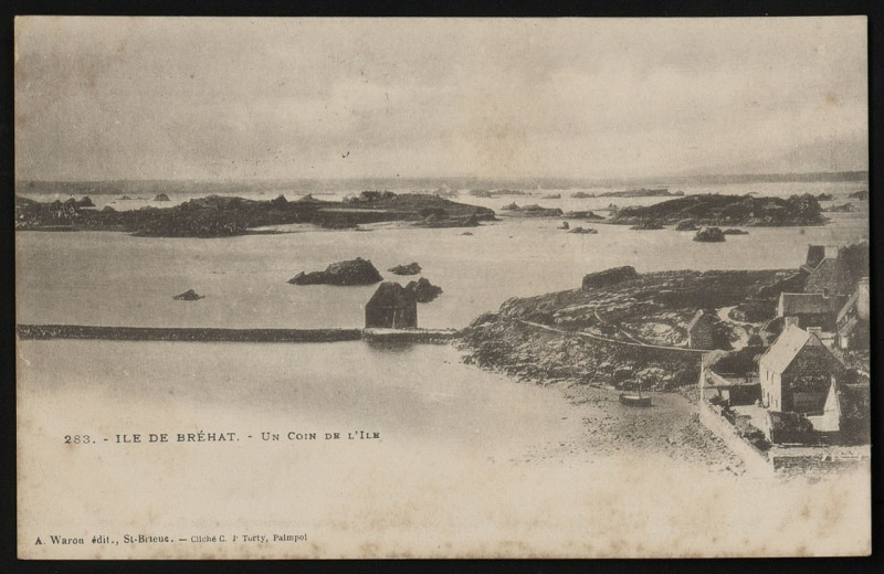 Carte postale ancienne Ile-de-Bréhat - Un coin de l'île à Île-de-Bréhat