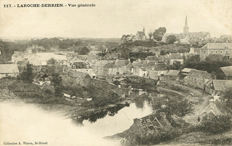 Carte postale ancienne La Roche-Derrien - Vue générale à La Roche-Jaudy