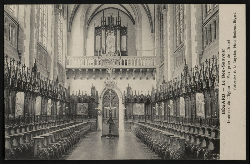 Carte postale ancienne Bégard - Bon Sauveur intérieur de l'église à Bégard