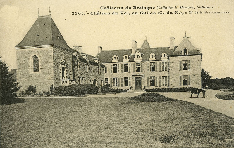 Carte postale ancienne Le Guildo - Château du Val à Saint-Cast-le-Guildo