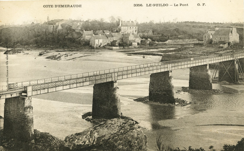 Carte postale ancienne Le Guildo - Pont à Saint-Cast-le-Guildo