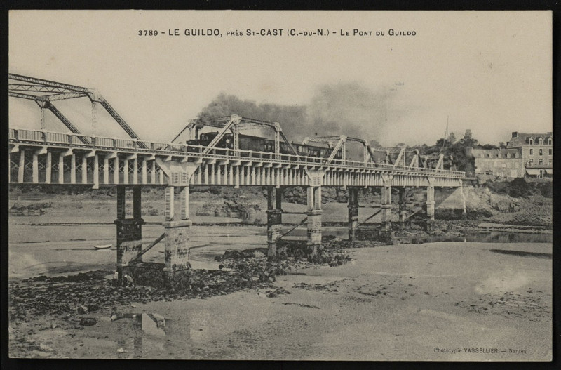 Carte postale ancienne Le Guildo - Pont du Guildo à Saint-Cast-le-Guildo