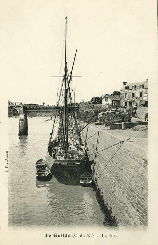 Carte postale ancienne Le Guildo - Port à Saint-Cast-le-Guildo