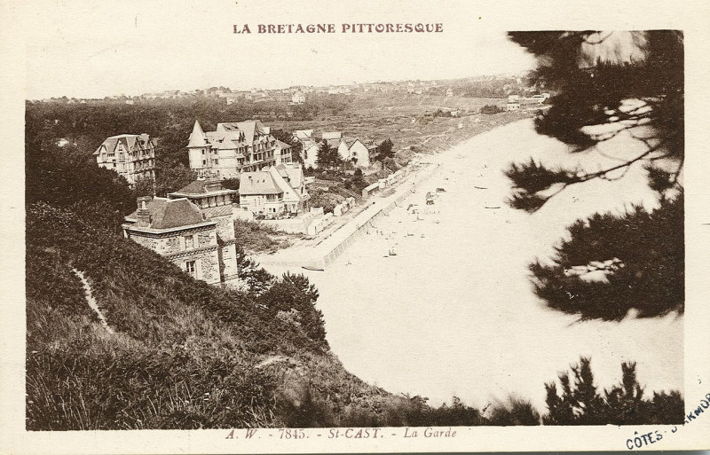 Carte postale ancienne Saint-Cast - La Garde à Saint-Cast-le-Guildo