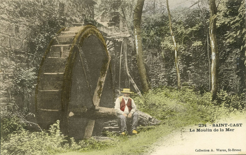 Carte postale ancienne Saint-Cast - Moulin de la mer à Saint-Cast-le-Guildo