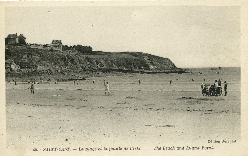 Carte postale ancienne Saint-Cast - Plage et pointe de l'Isle à Saint-Cast-le-Guildo