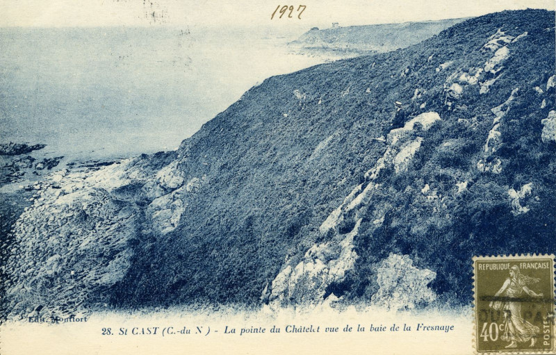 Carte postale ancienne Saint-Cast - Pointe du Châtelet vue de la baie de la Fresnaye à Saint-Cast-le-Guildo