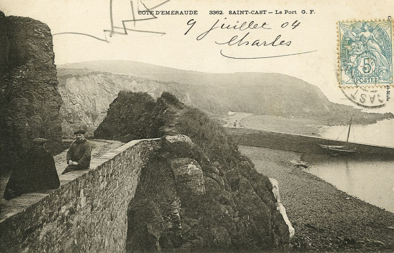 Carte postale ancienne Saint-Cast - Port à Saint-Cast-le-Guildo