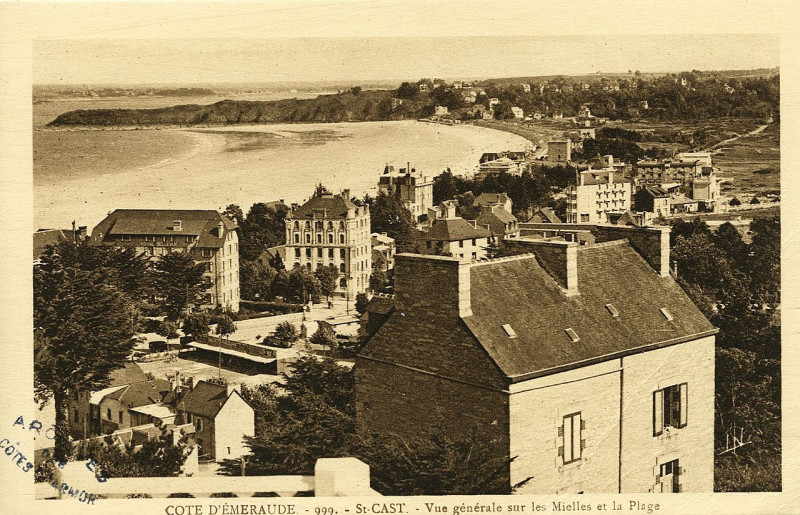 Carte postale ancienne Saint-Cast - Vue générale sur les Mielles et la plage à Saint-Cast-le-Guildo